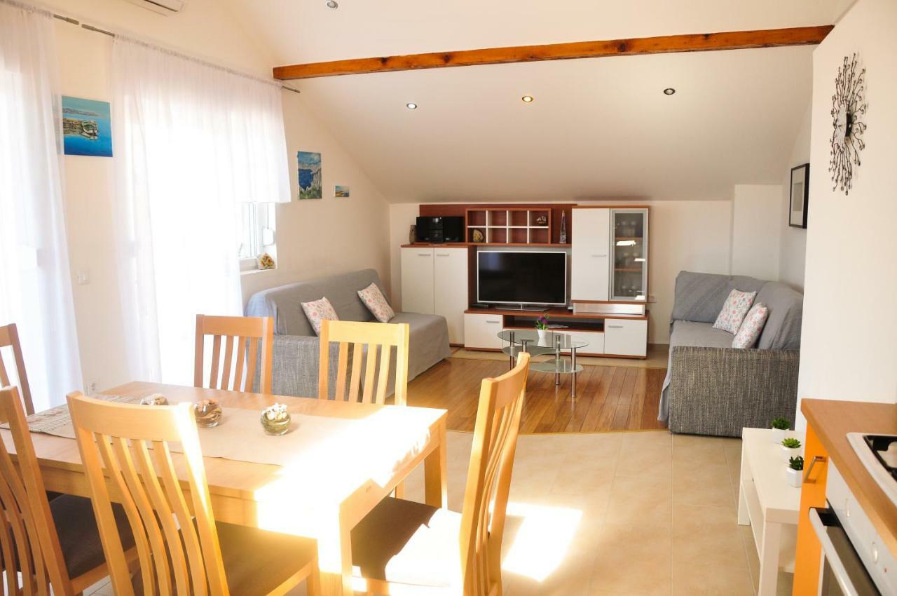 Rustic Apartment Mariva Ljubač Esterno foto